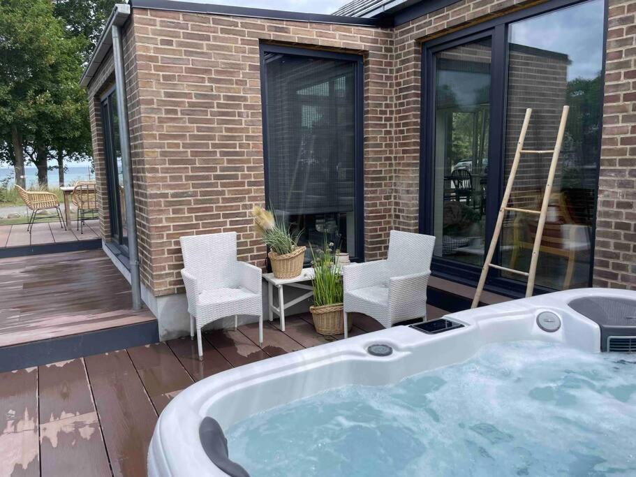 Luksus Hus I 1St Raekke, All-Incl Top Komfort Med Spa Og Skov Strøby Ladeplads エクステリア 写真